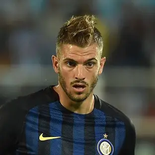 Davide Santon – Bek Kiri Berbakat yang Berpengalaman di Lini Pertahanan Klub Eropa dan Tim Nasional Italia